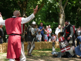 combats fete medievale crecy la chapelle (4)