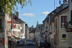 Crécy-la-Chapelle, ville commerçante