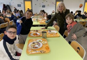 REPAS DE NOËL AUX ECOLES